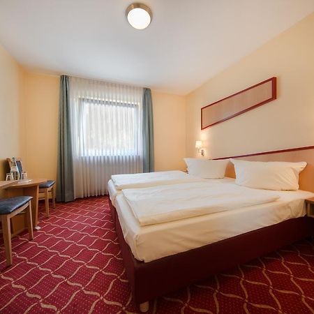 Montana Hotel Oberasbach Zewnętrze zdjęcie