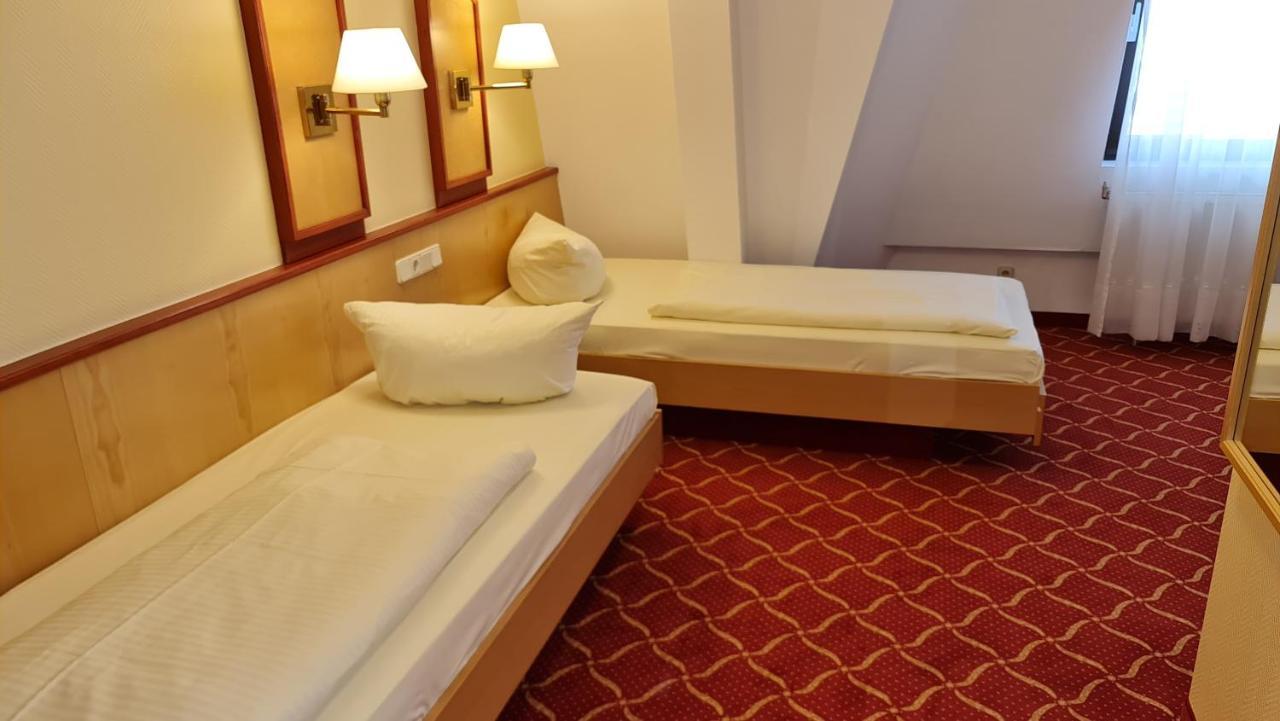 Montana Hotel Oberasbach Zewnętrze zdjęcie