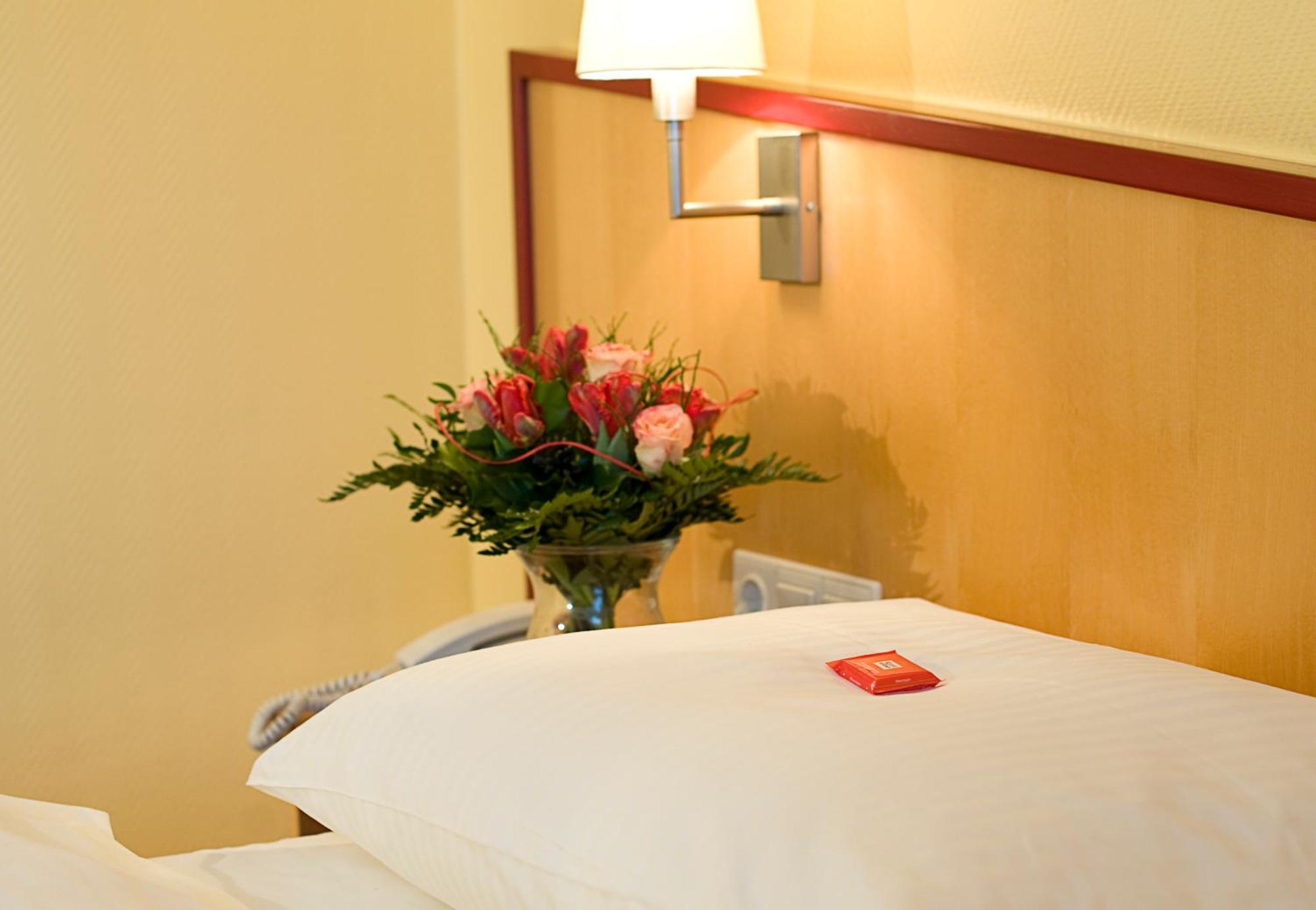 Montana Hotel Oberasbach Zewnętrze zdjęcie